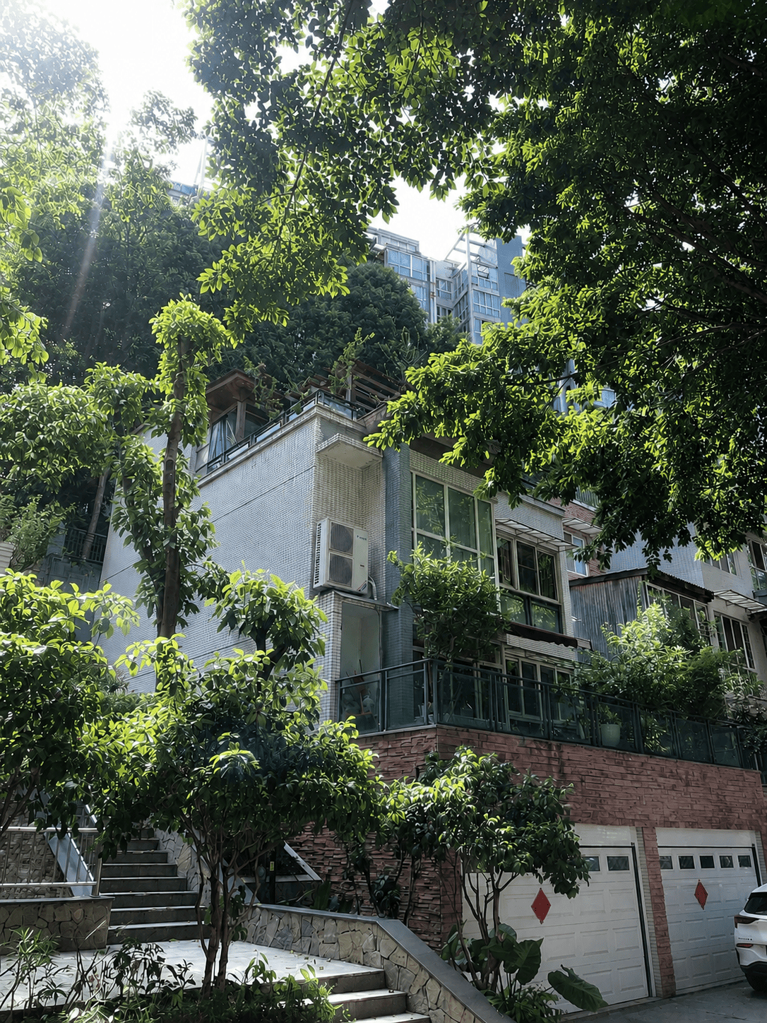 莱芜岛居岁月从容升级：小小岛老别墅加装蒂升悦行款电梯